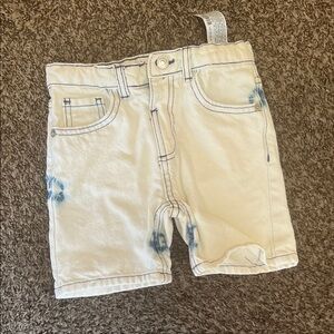 Zara Cream and Navy Shorts